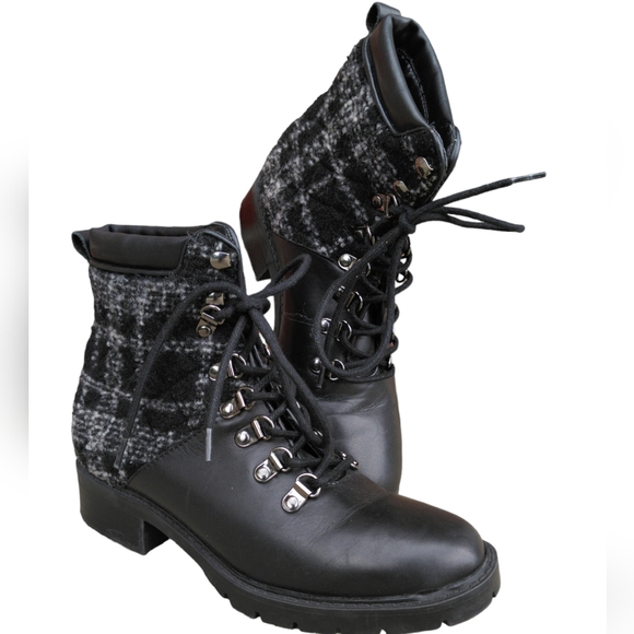 Marc Fisher 7M Lanzia Tweed Leather Laceup Combat Boots - Picture 1 of 16